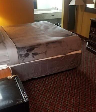 Hotel 2 Queen Beds Hotel Room 212 Booking สติลวอเตอร์ ภายนอก รูปภาพ